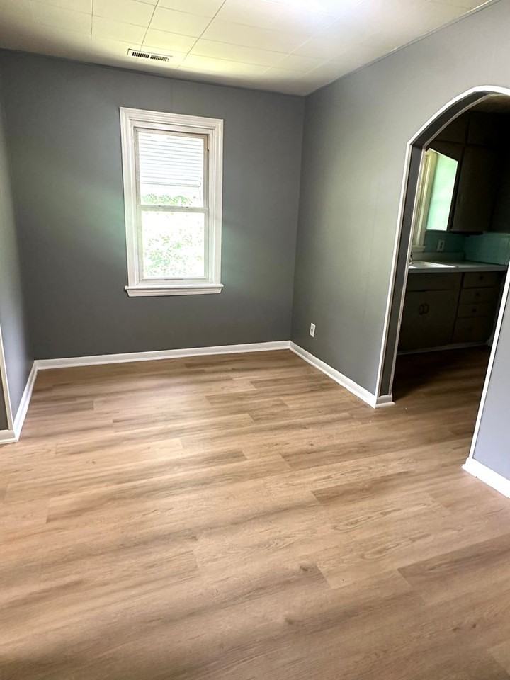 2632 W Lincoln St - Photo 6 of 14