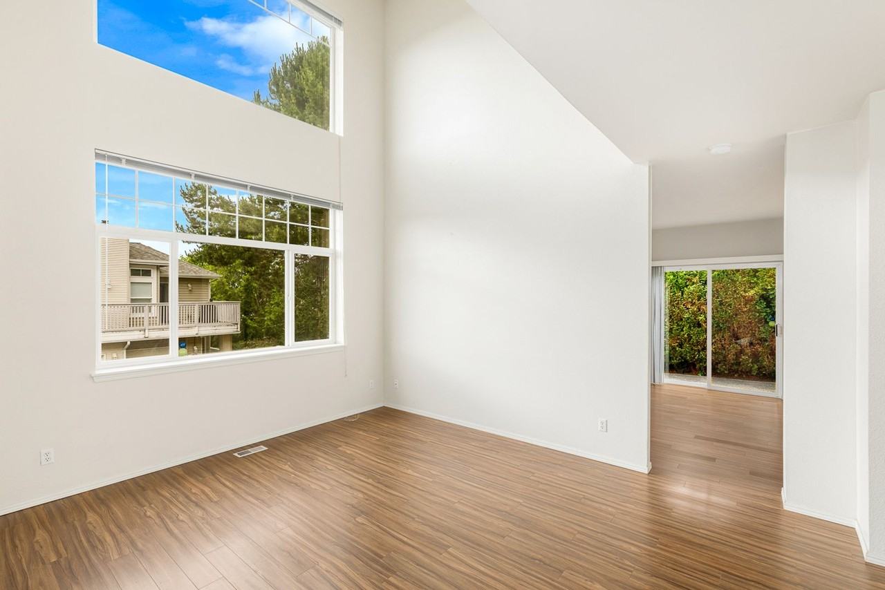 552 S 51st Ct - Photo 5 of 19