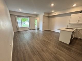100 Guay Ave - Photo 4 of 18