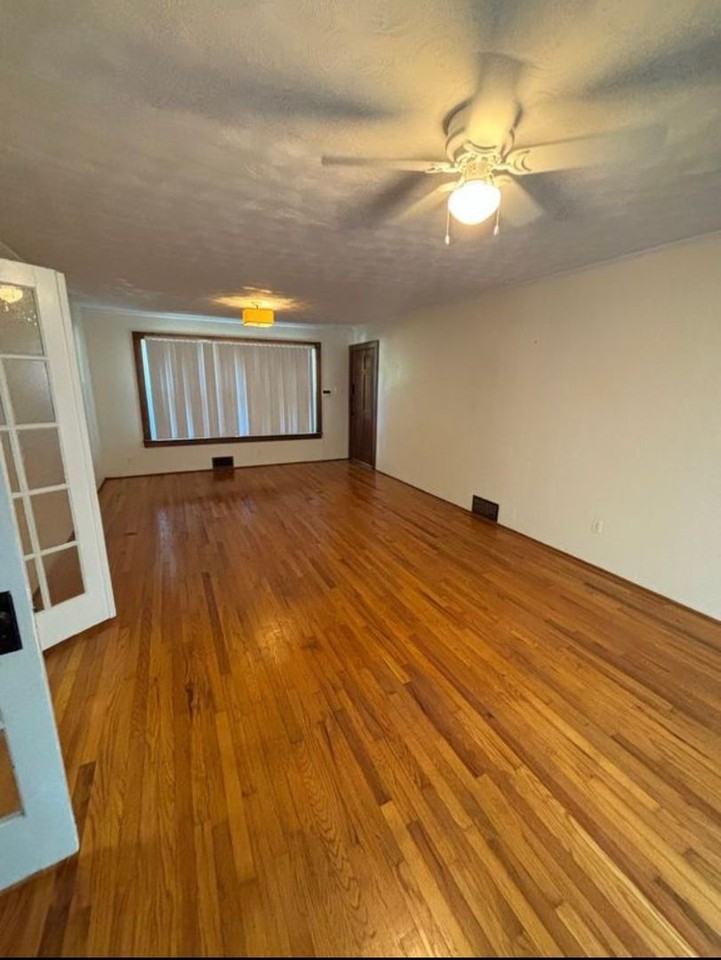 521 N Howard Ave - Photo 5 of 15