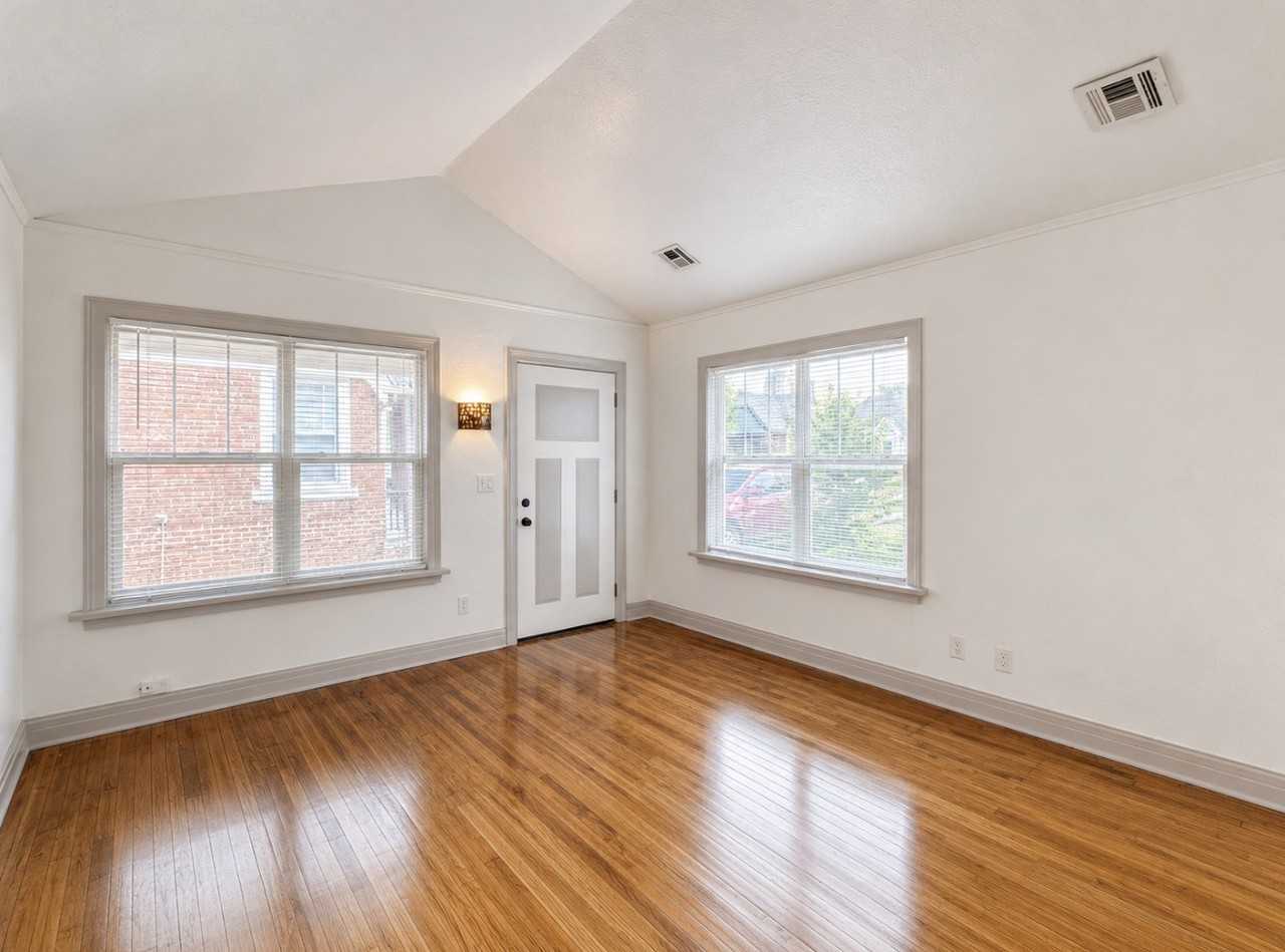 941 East Dr #941 - Photo 3 of 17
