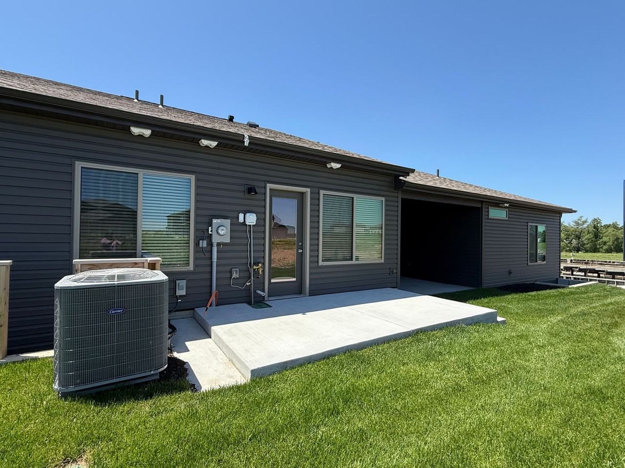 7004 Claystone Dr - Photo 4 of 24