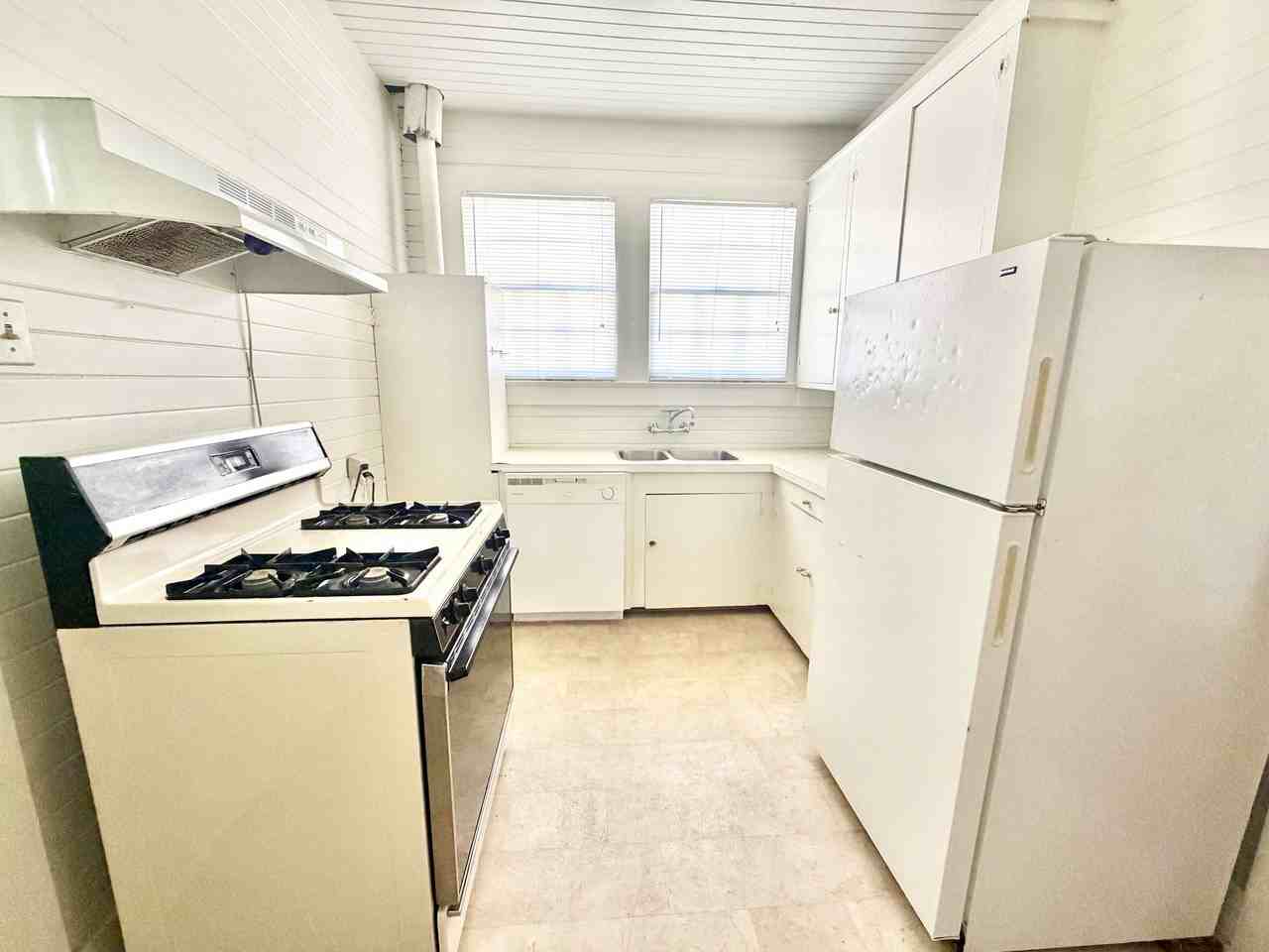 2554 Zeeland Ave #1 - Photo 5 of 11
