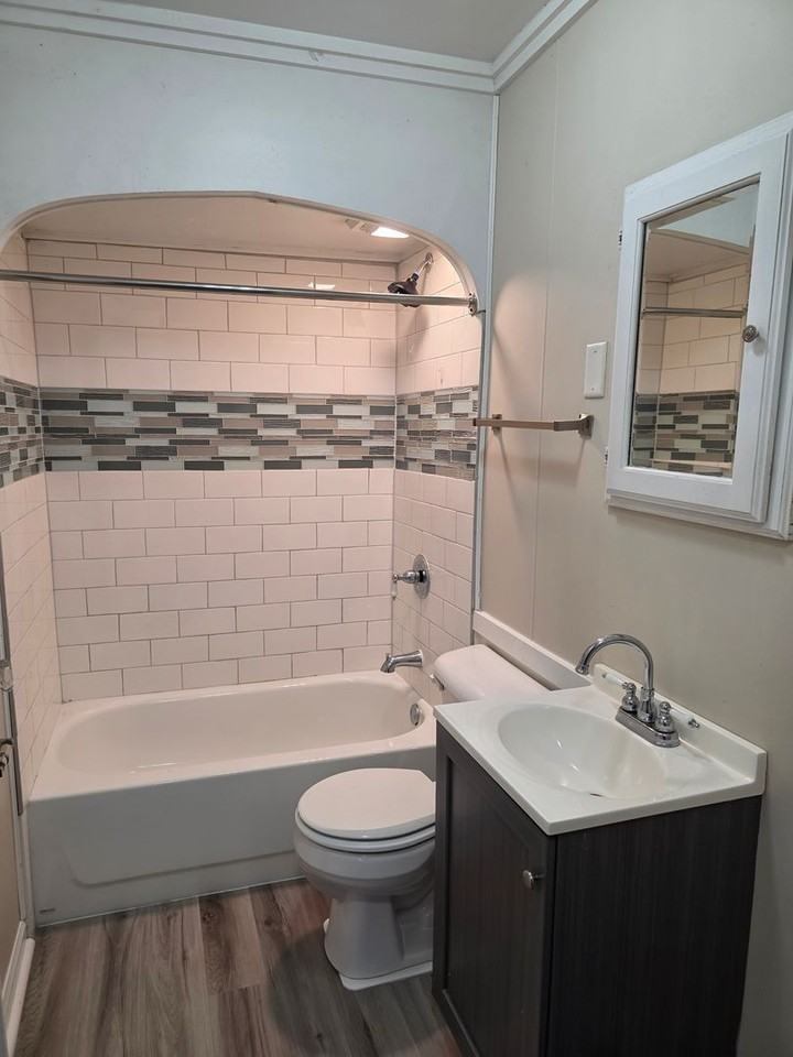 730 N Elmer St - Photo 7 of 13
