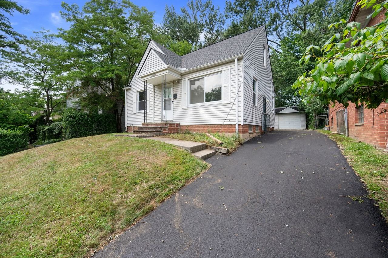 20803 Kenyon Dr - Photo 2 of 22