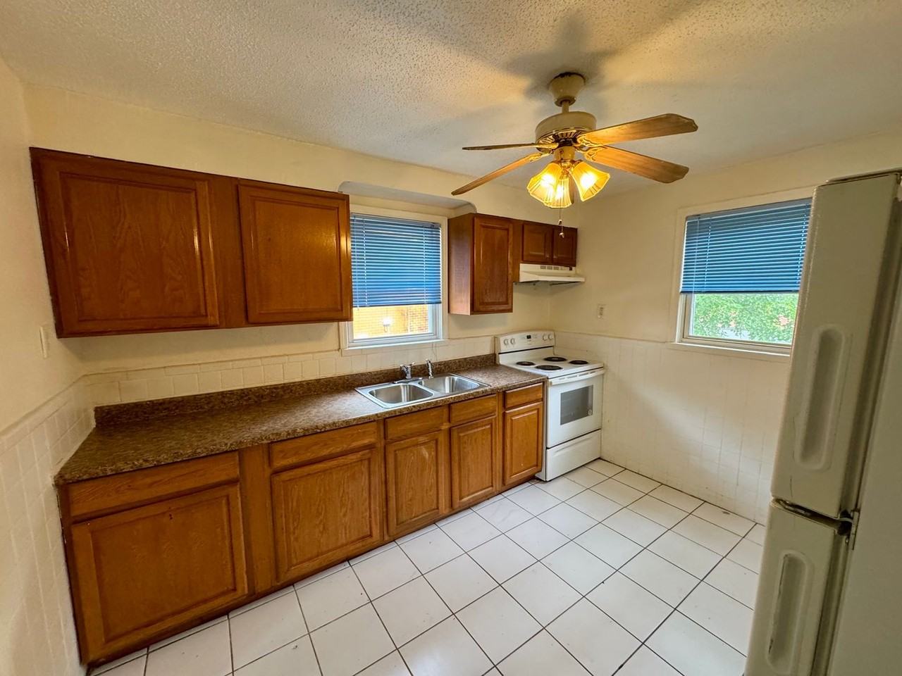 4533 Stivers St - Photo 7 of 12