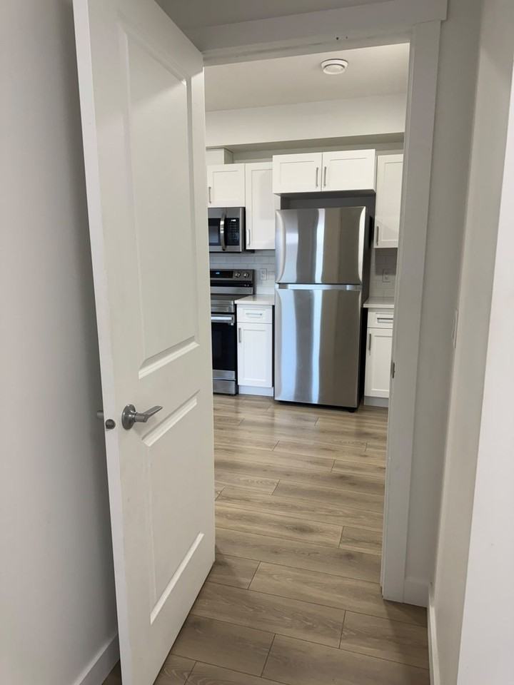 SF174 - 1 Bedroom 1 Bathroom Lower unit of Duplex - 265 Collicott Drive Fort McMurray - Photo 7 of 18