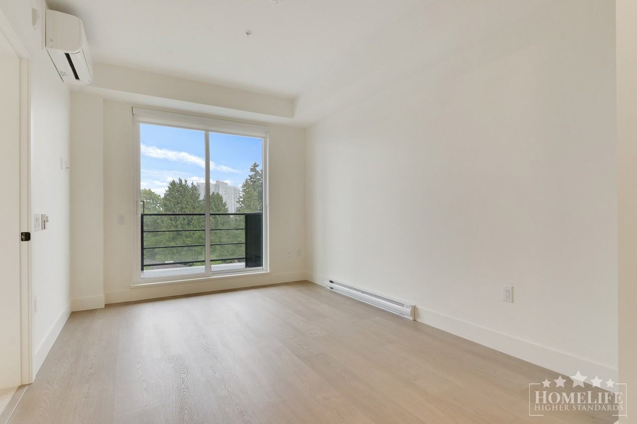 10065 133 St - Photo 5 of 40