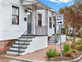 1512 Barnard St - Photo 1 of 1
