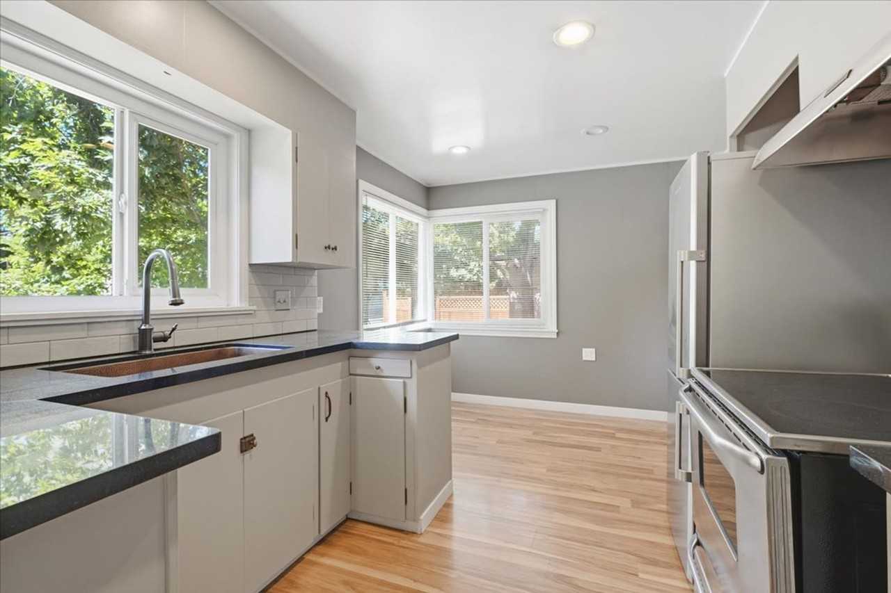5231 17th Ave - Photo 6 of 27