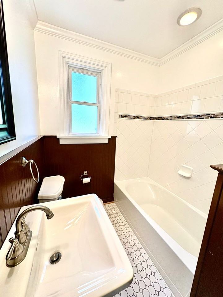 6308 Monument Ave - Photo 6 of 12