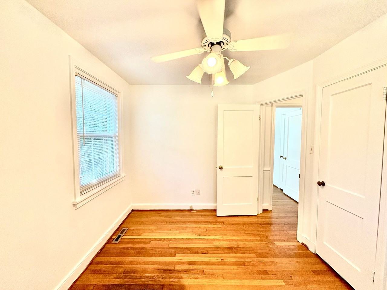 6308 Monument Ave - Photo 7 of 12