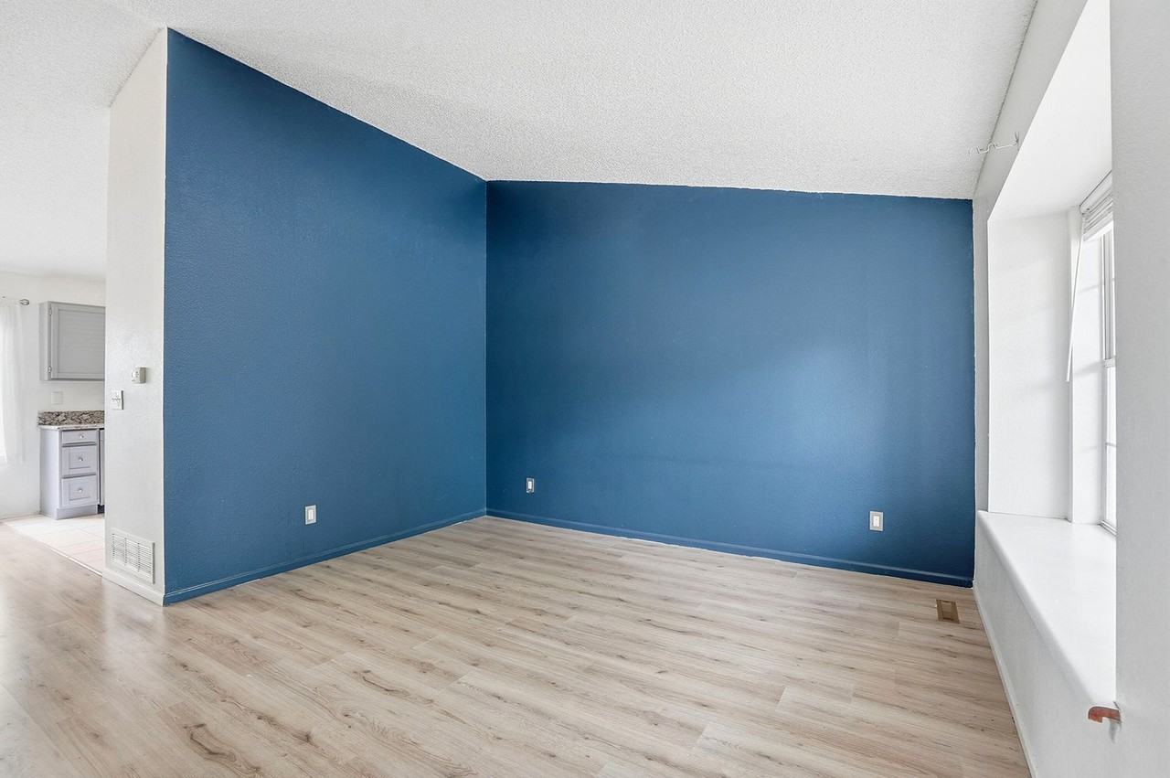 3304 W 127th Ave - Photo 4 of 31