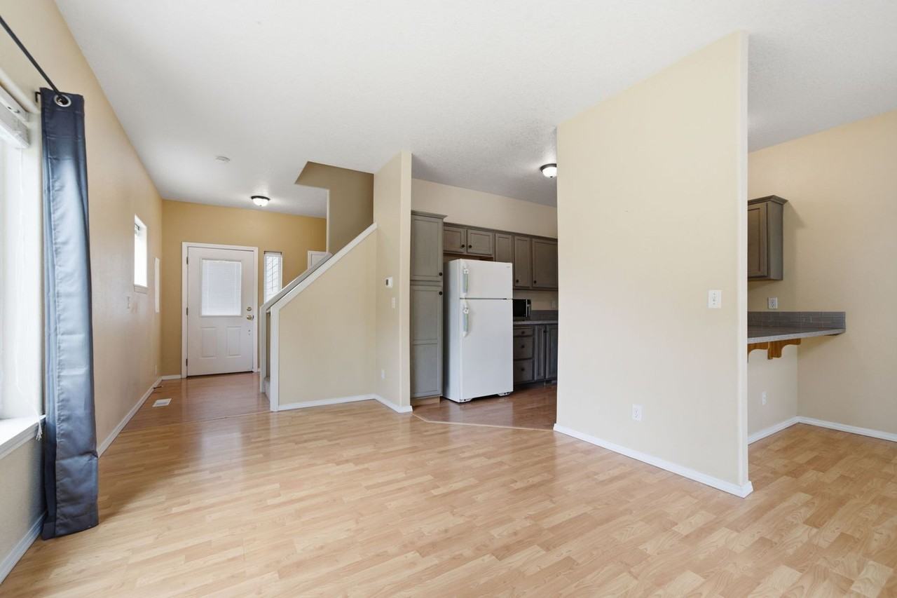 1499 Ne Birkshire Ct - Photo 5 of 30