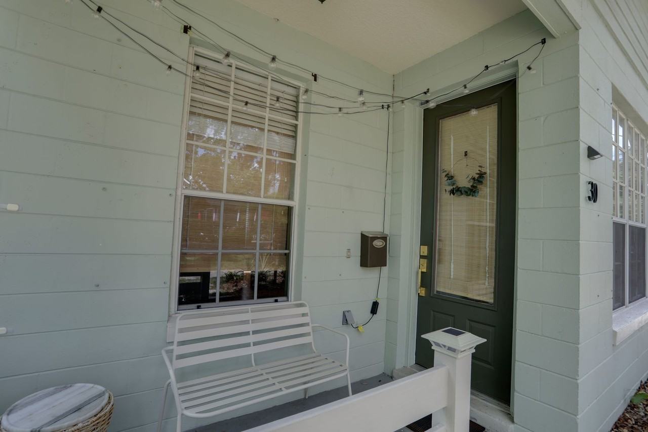 30 N Lawsona Blvd - Photo 3 of 12