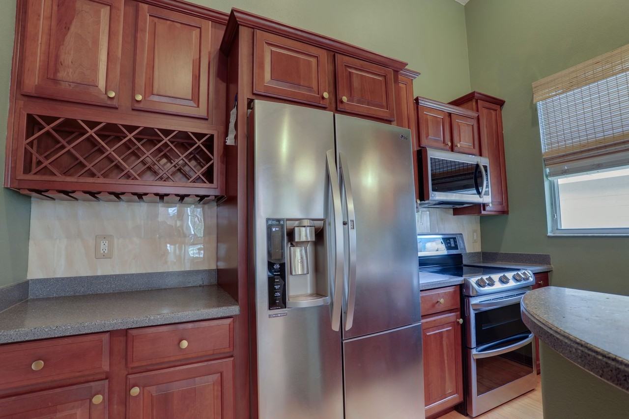 30 N Lawsona Blvd - Photo 7 of 12