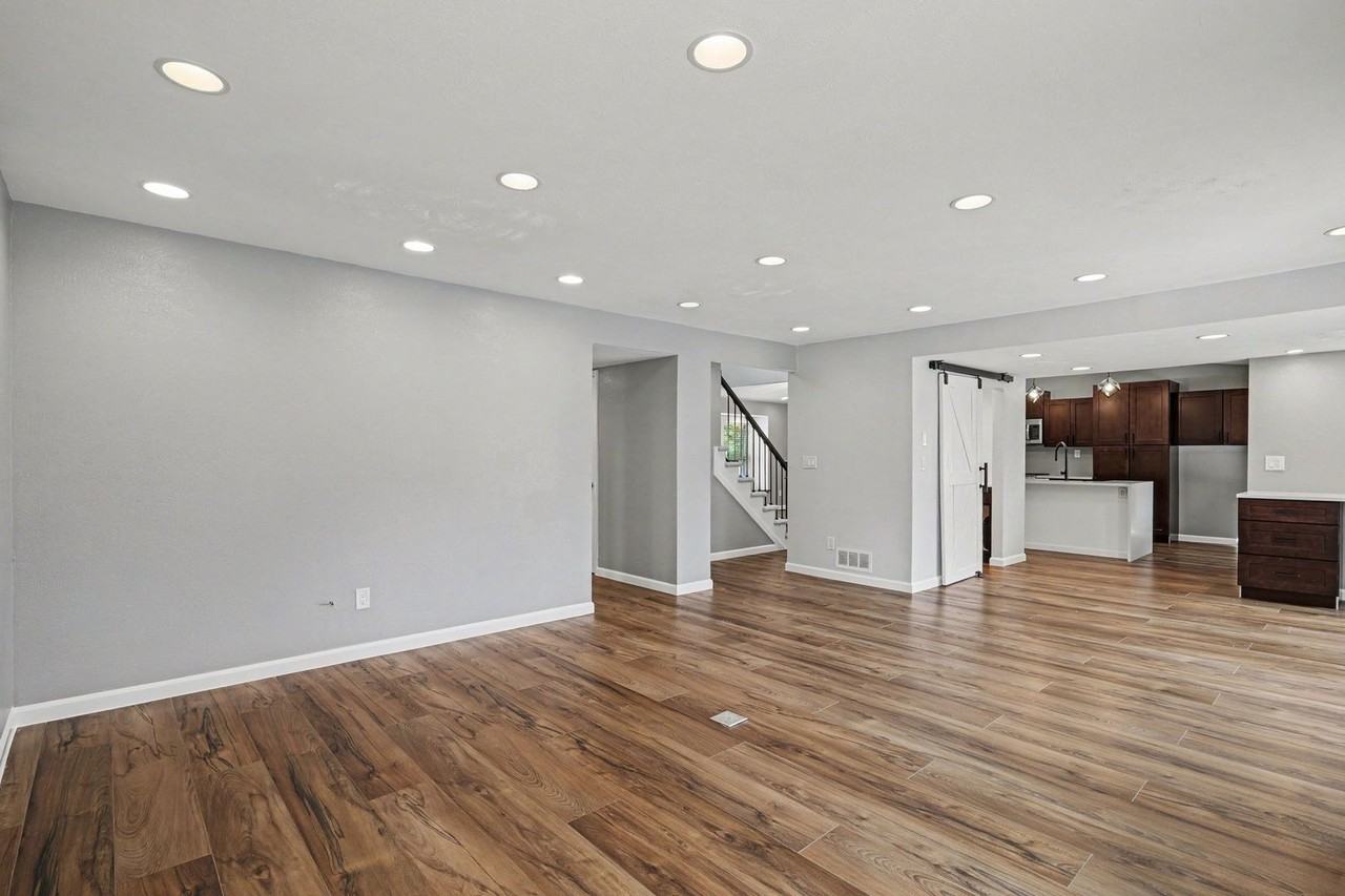 4772 S Evanston Way - Photo 2 of 24