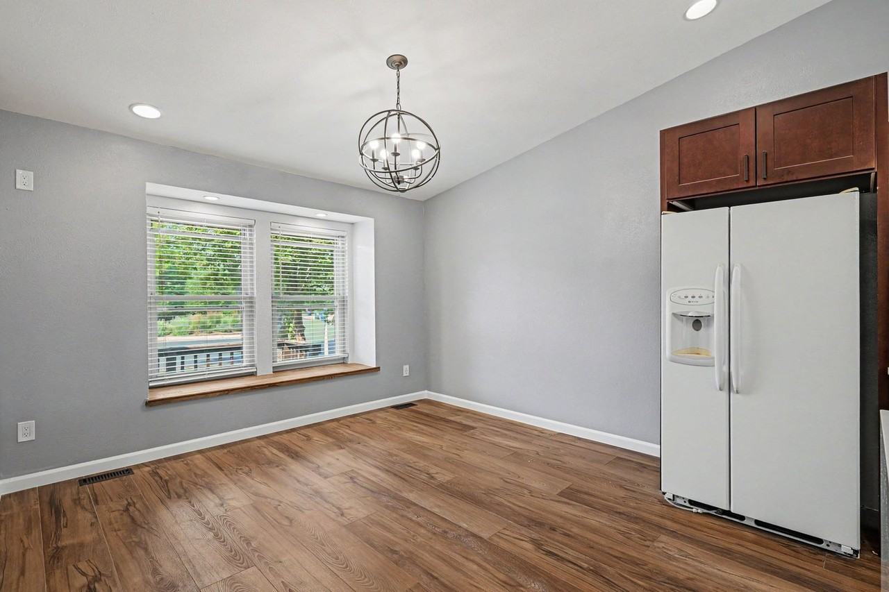4772 S Evanston Way - Photo 6 of 24