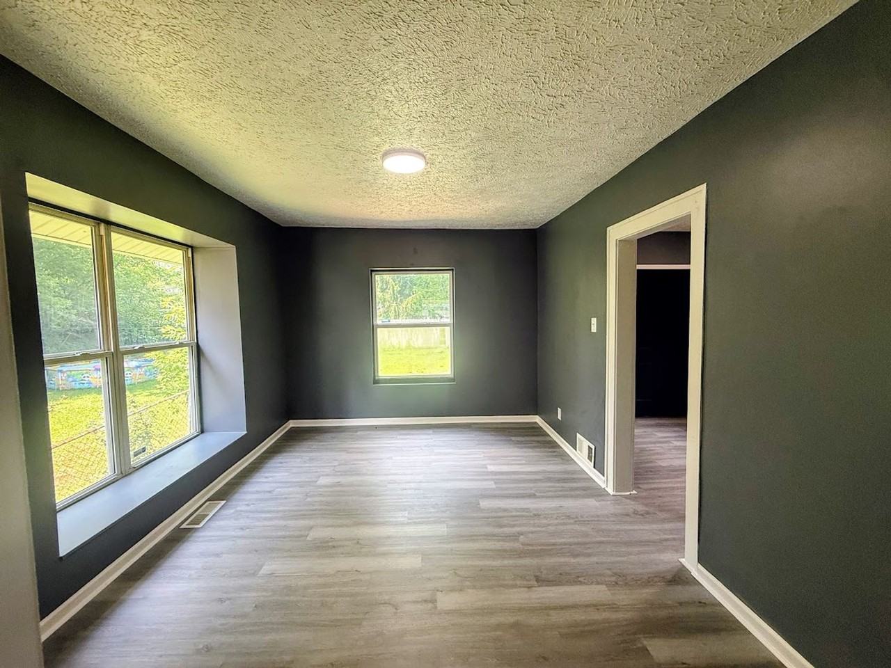 799 Fess Ave - Photo 5 of 20
