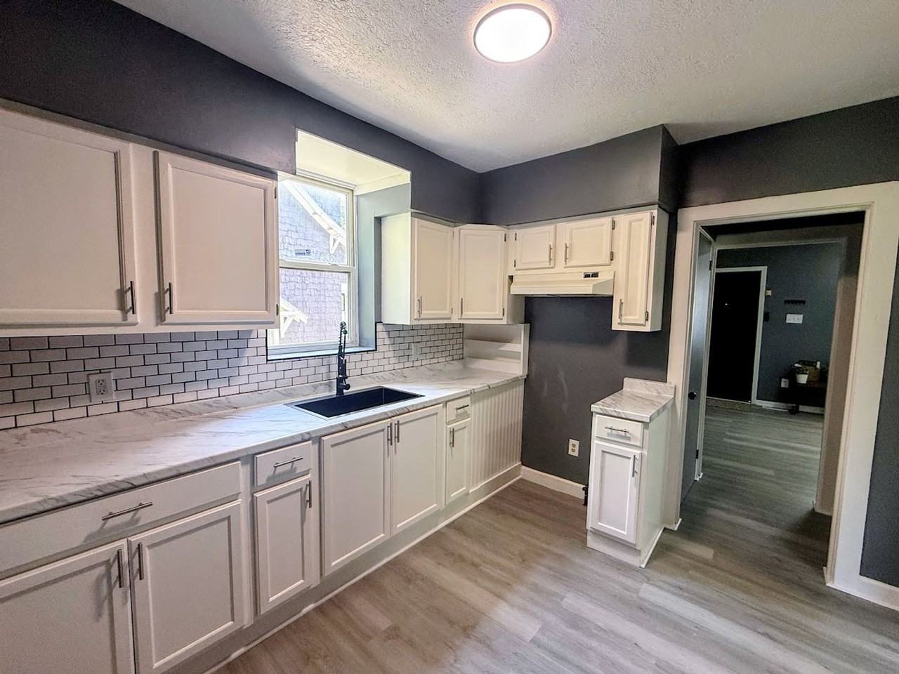 799 Fess Ave - Photo 6 of 20