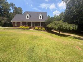 featured image of 1540 Cleveland Rd