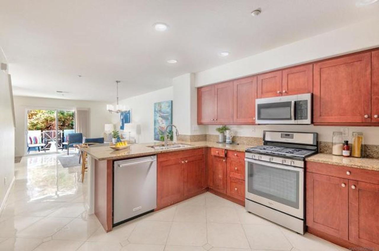 3541 Sandcastle Ln - Photo 3 of 18
