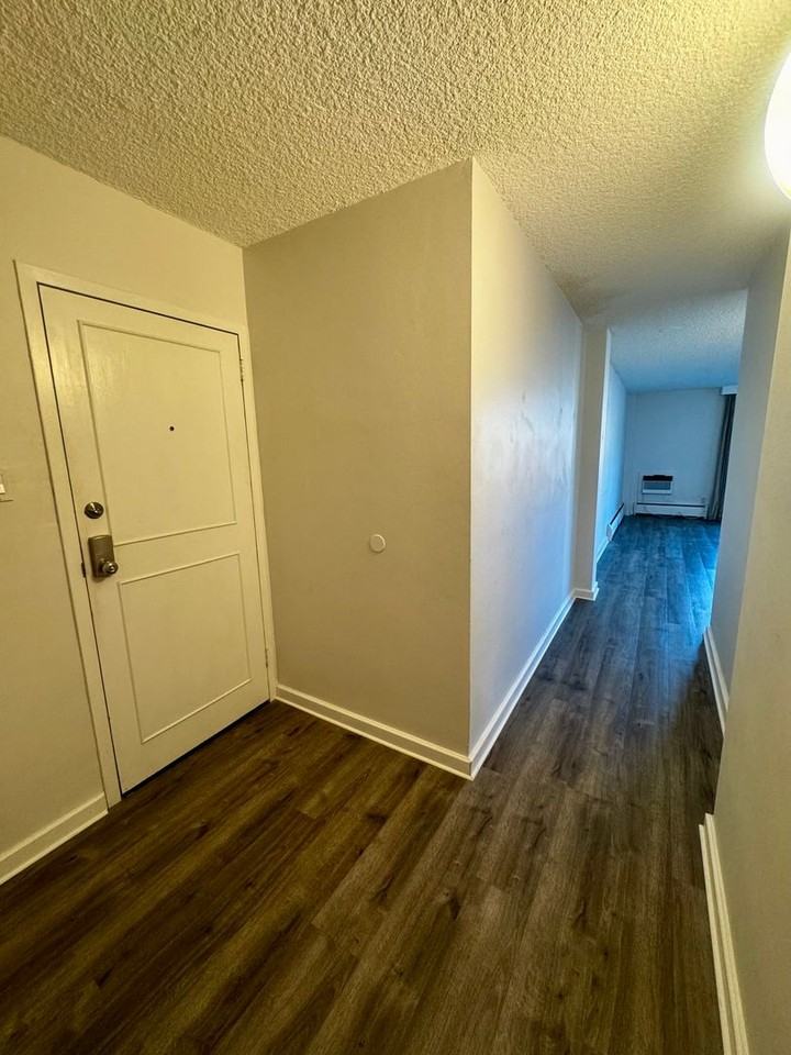 900 Saturn Dr #405 - Photo 4 of 31
