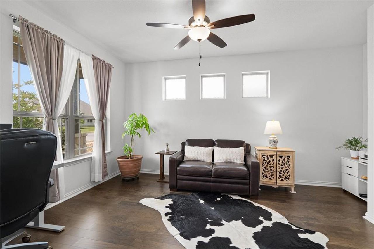 13517 William Tyler Way - Photo 4 of 37