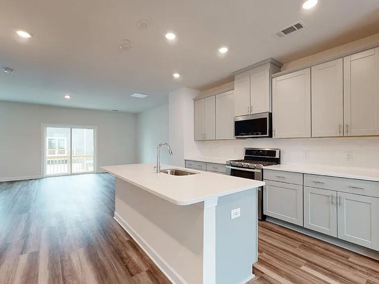 3535 Auburn Curb Rd - Photo 7 of 11