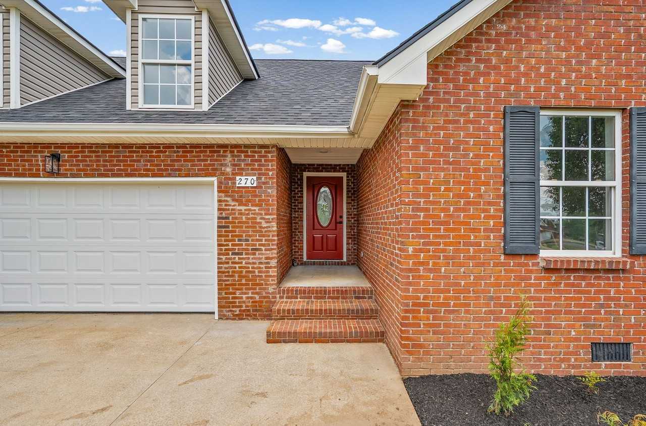 270 Harold Dr - Photo 4 of 41