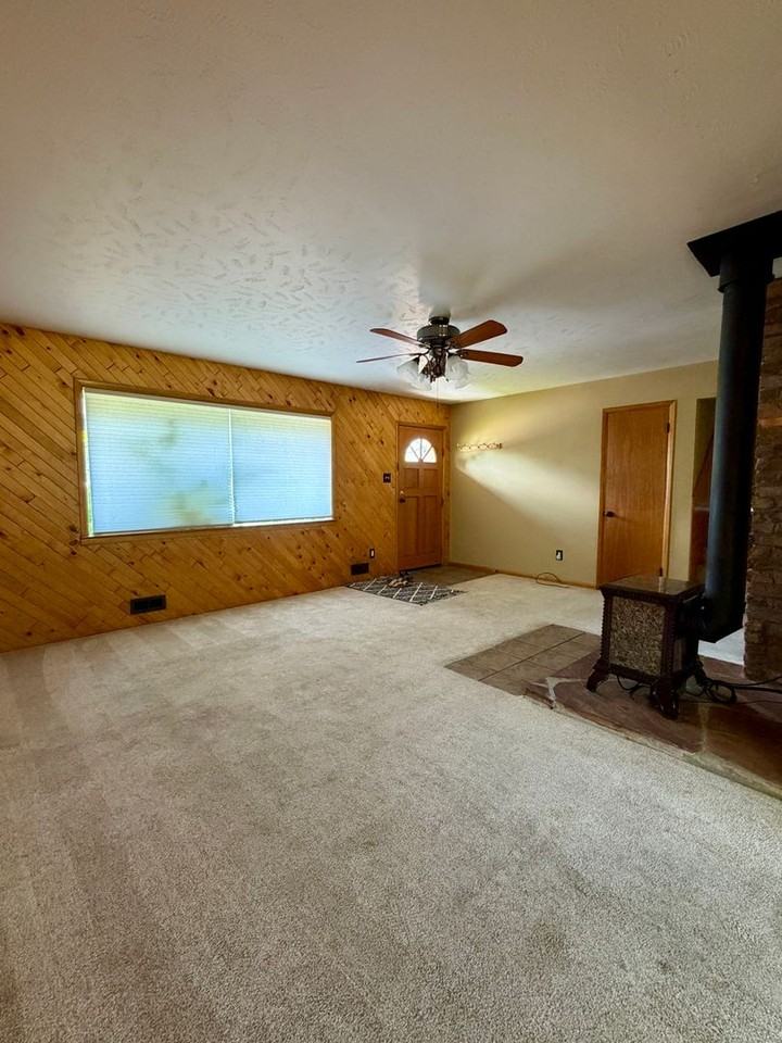 95 Chapparral Circle - Photo 3 of 27