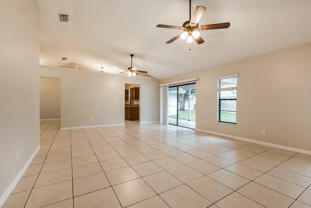 2924 Carcross Ct - Photo 3 of 16