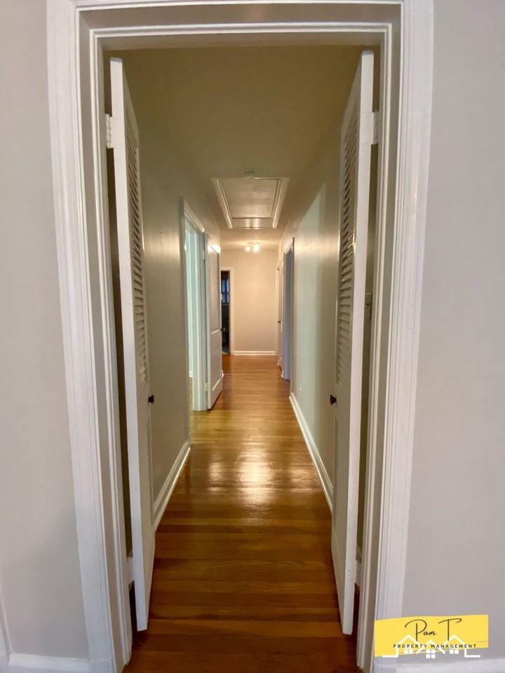 304 Columbus Dr - Photo 4 of 29