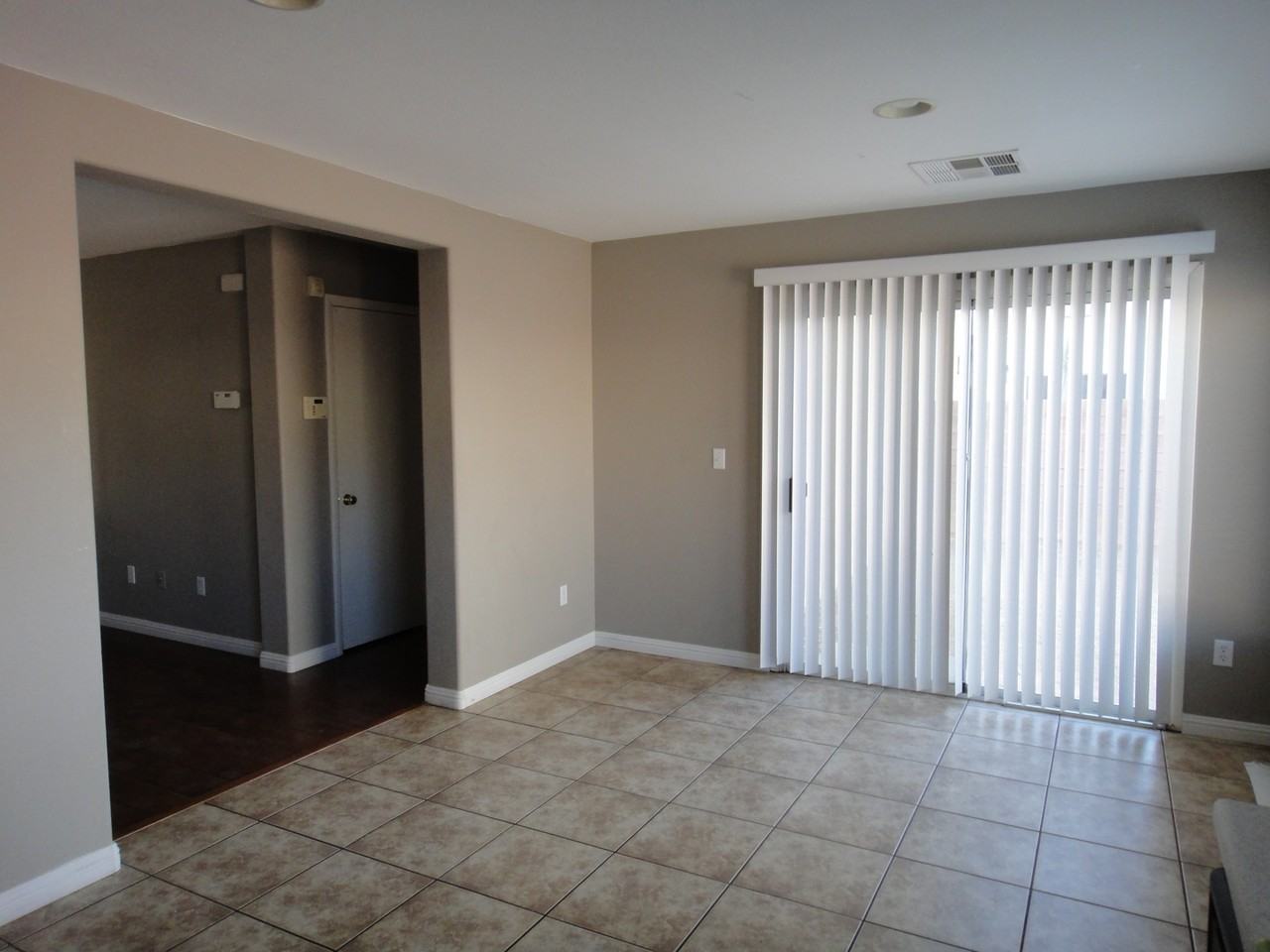 7989 Hilltop Windmill St - Photo 4 of 13