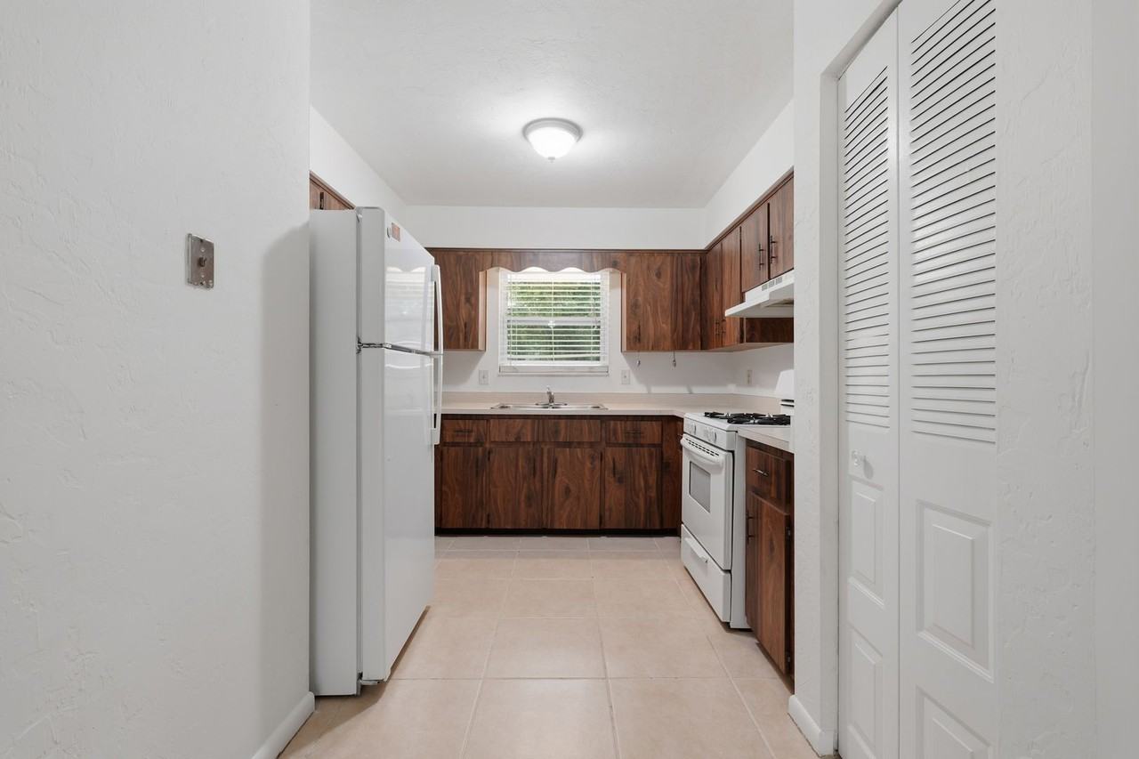 3425 Nw 22nd Dr - Photo 6 of 25