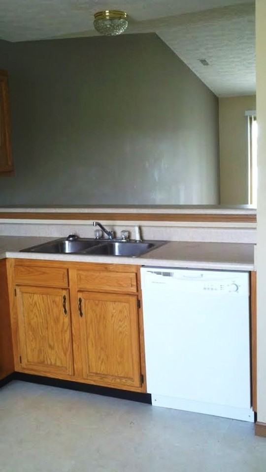 3365 Edison Dr - Photo 3 of 7