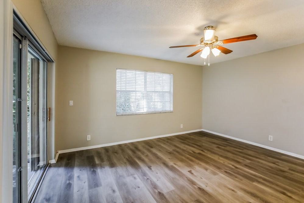 8506 Nw 47th St - Photo 7 of 17