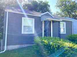 featured image of 4941 Jefferson St