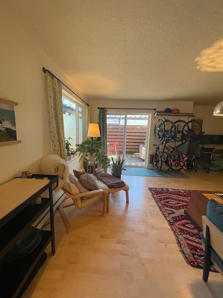 7501 Greenwood Ave N #101 - Photo 6 of 21