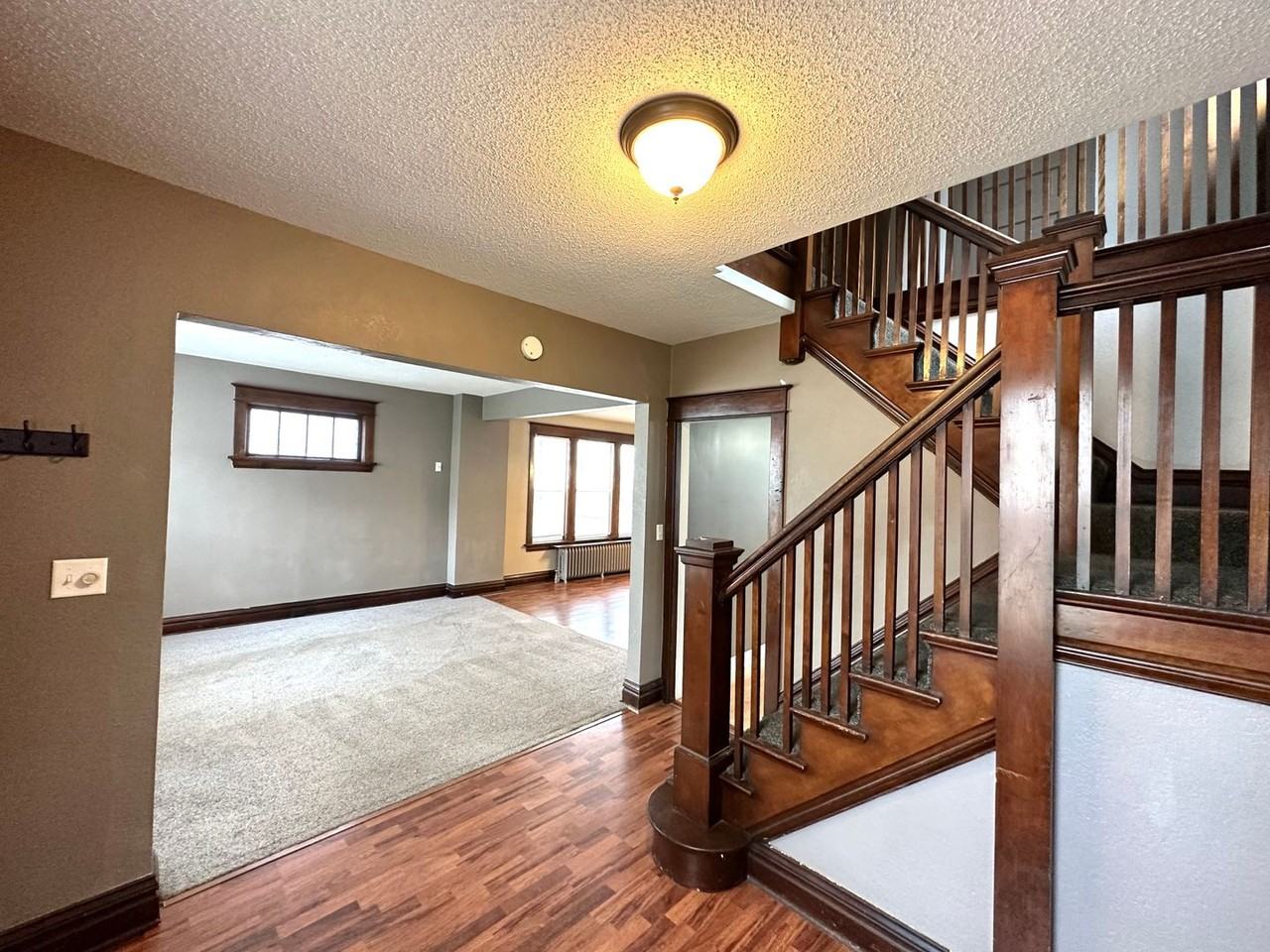 523 N 23rd Ave W - Photo 5 of 20