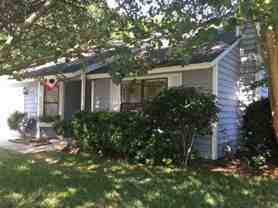 1052 Oakcrest Dr - Photo 1 of 1