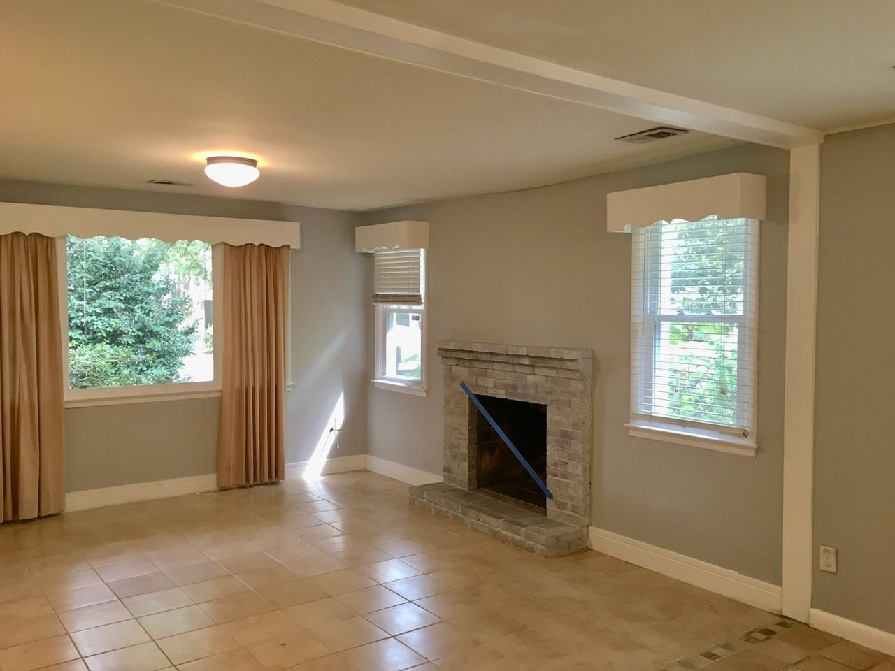 606 N Maple St - Photo 7 of 21