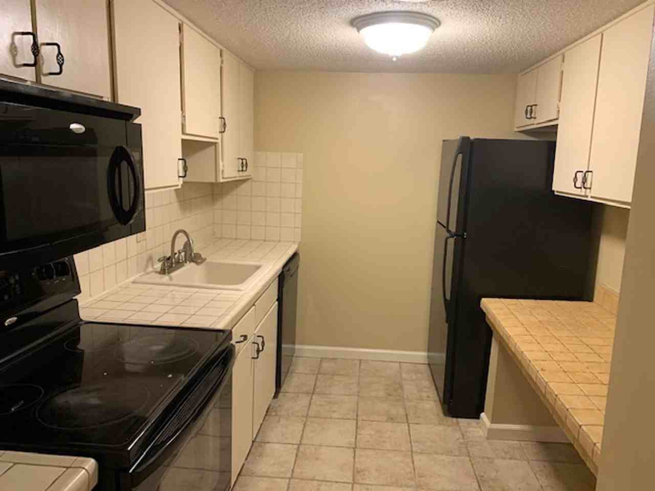 1855 Poplar Woods Cir W #204 - Photo 3 of 5