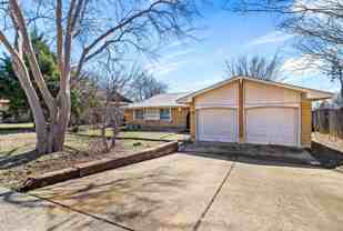 1020 Mountview Dr - Photo 1 of 1