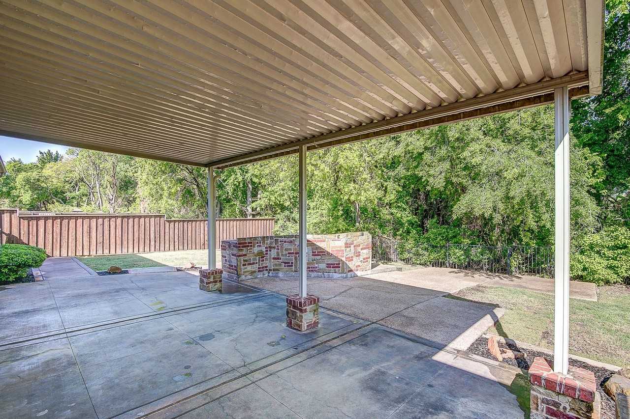 2504 Cypress Point Dr - Photo 3 of 27
