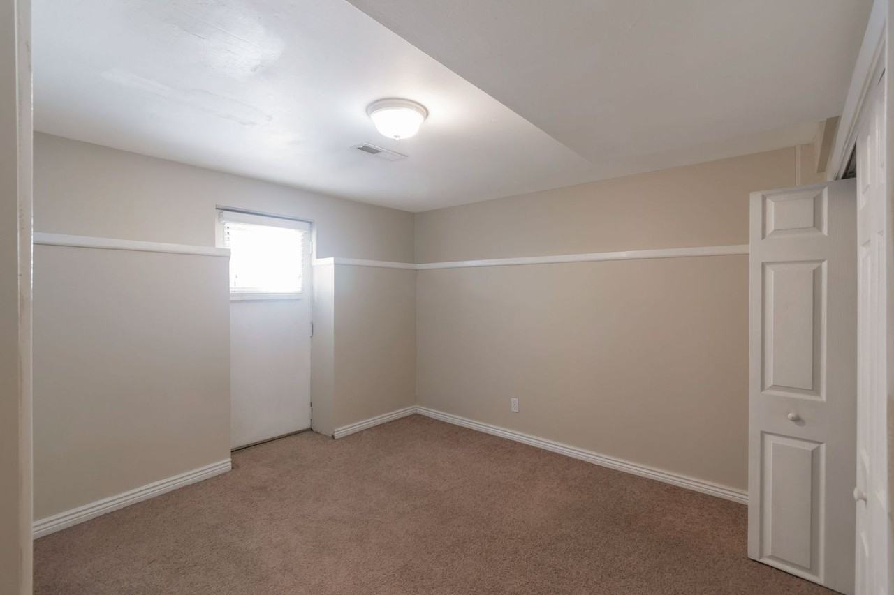 505 E 1864 S - Photo 7 of 15