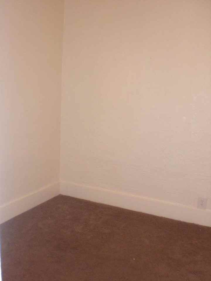 1616 96th Ave - Photo 7 of 10