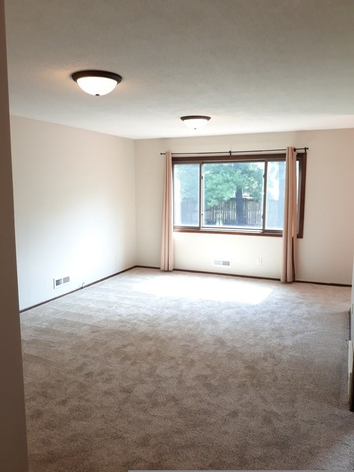 7559 Immanuel Ave S - Photo 2 of 15
