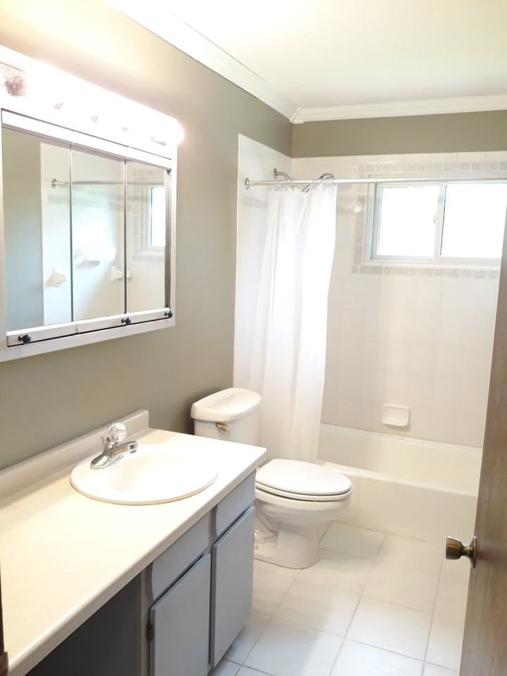 7559 Immanuel Ave S - Photo 6 of 15