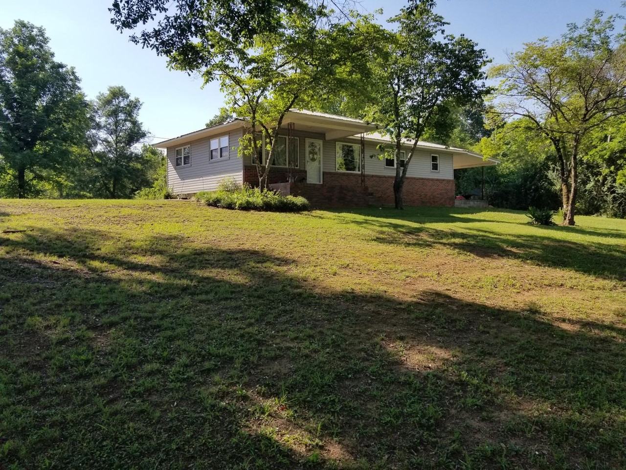 1571 Warrior Rd - Photo 2 of 15